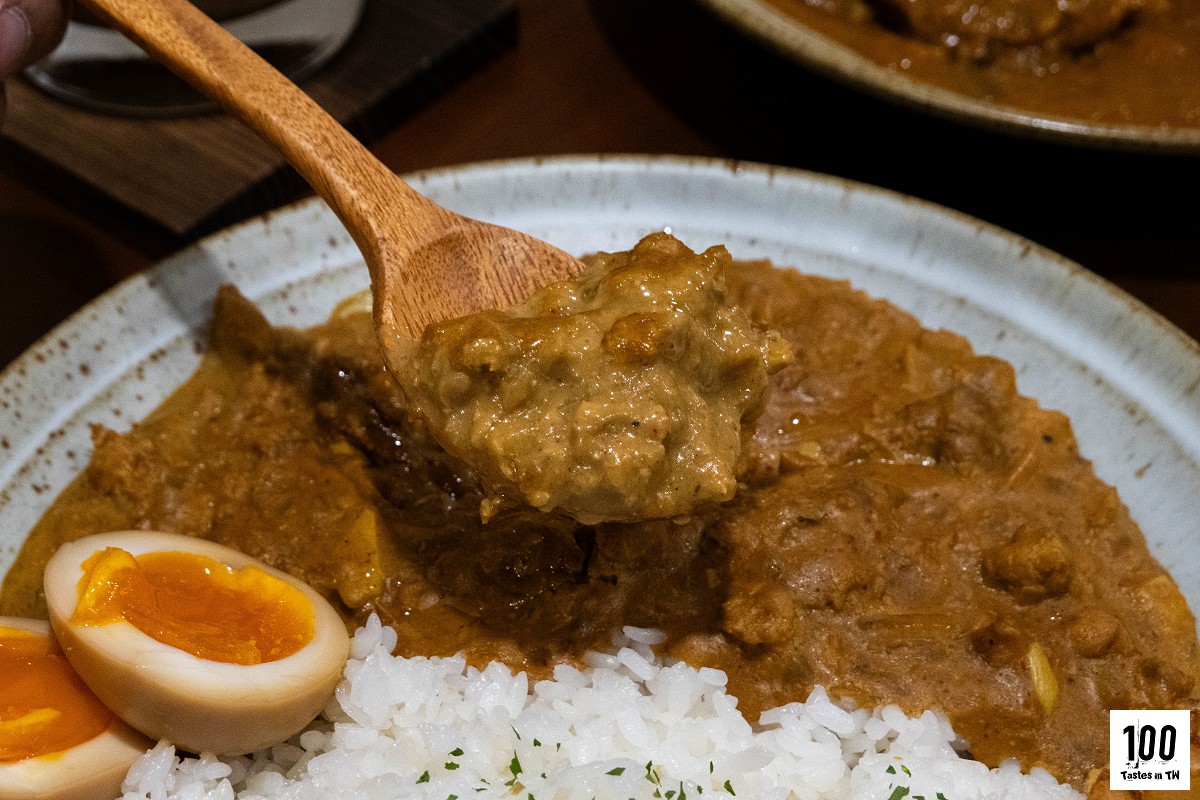台中食咖咖哩飯